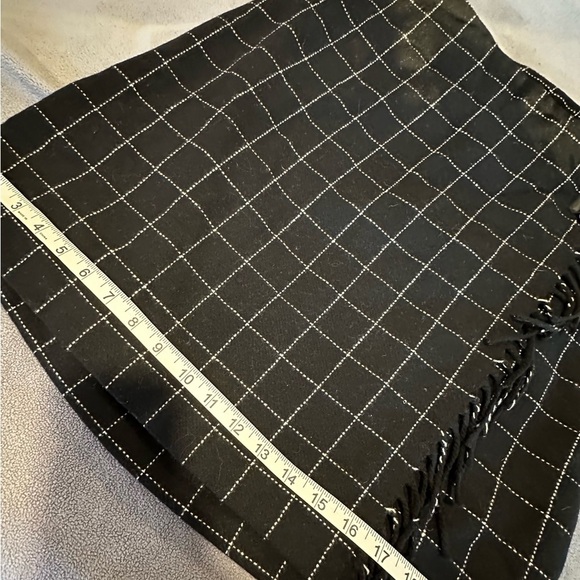 David N Wool Blend Black Windowpane Wrap Skirt Faux Leather Fringe Detail. 10. - Picture 5 of 15